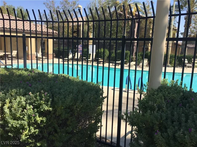 $1,350 | 6868 Sky Pointe Drive, Unit 1057, Las Vegas, NV 89131