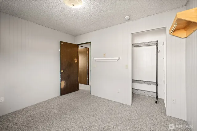 a view of utility room