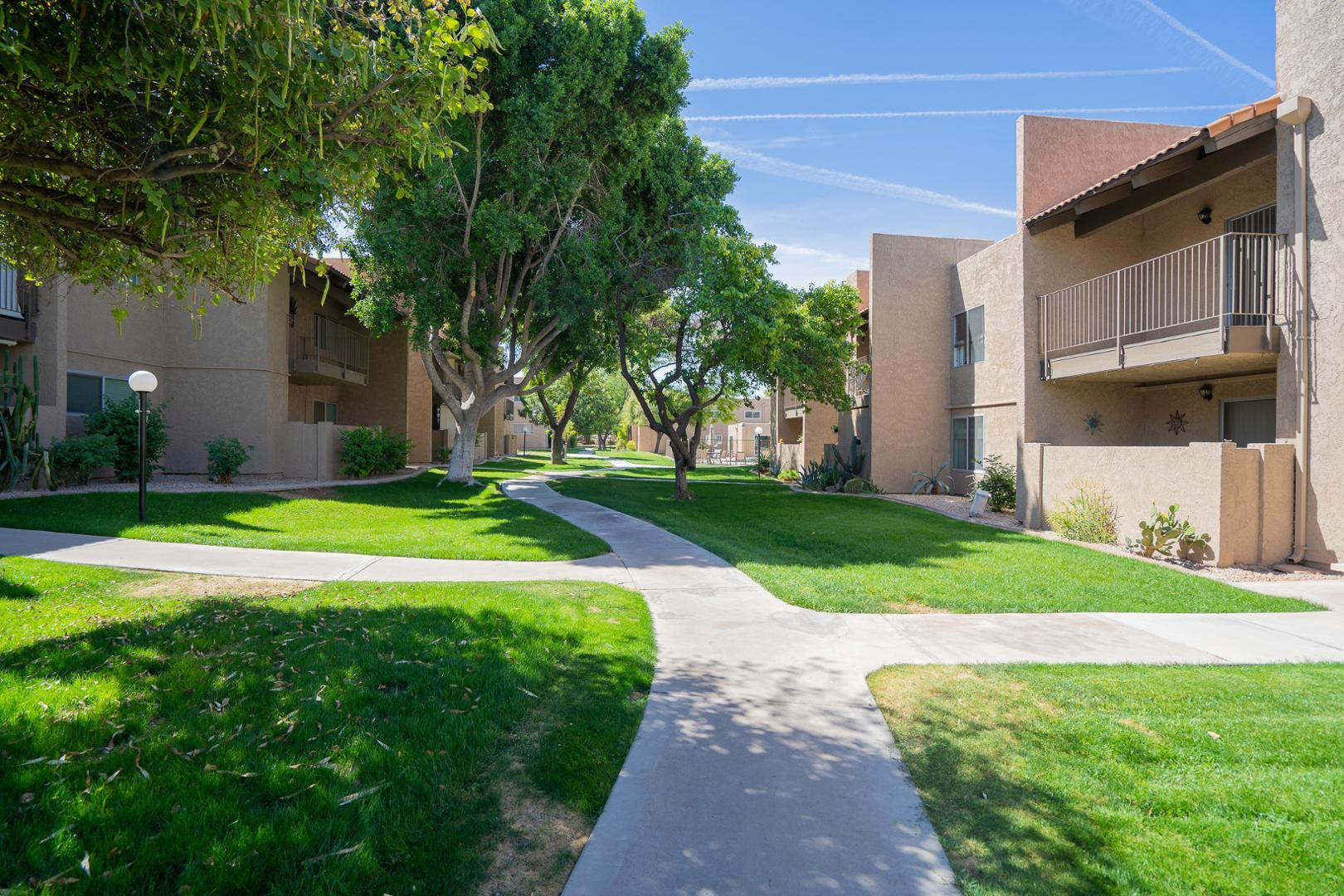 5525 East Thomas Road, Unit B7 Phoenix, AZ 85018 - Photo 2 of 27 Photo #2