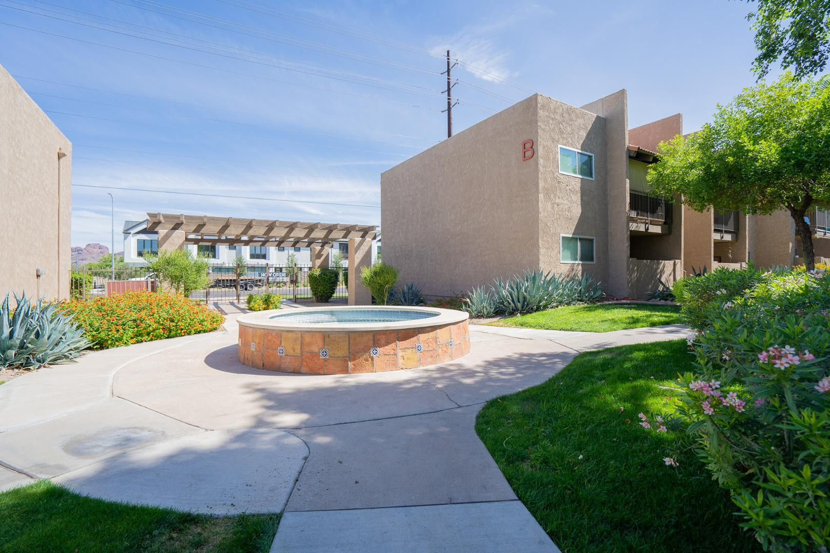 5525 East Thomas Road, Unit B7 Phoenix, AZ 85018 - Photo 5 of 27 Photo #5