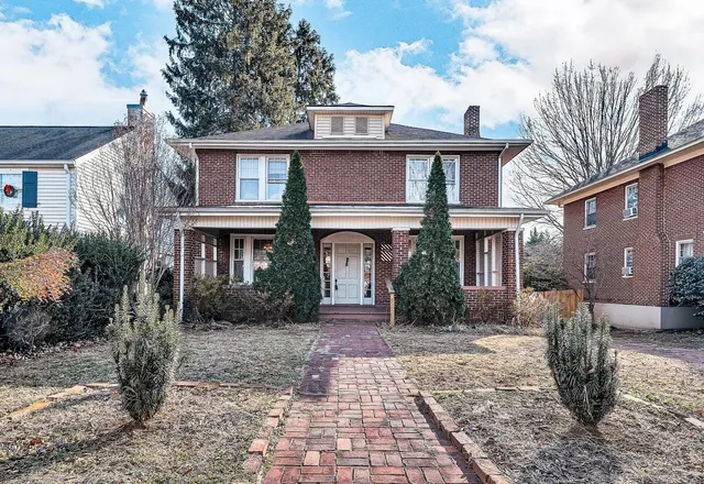 $375,000 | 1844 Blenheim Road Southwest, Roanoke, VA 24015