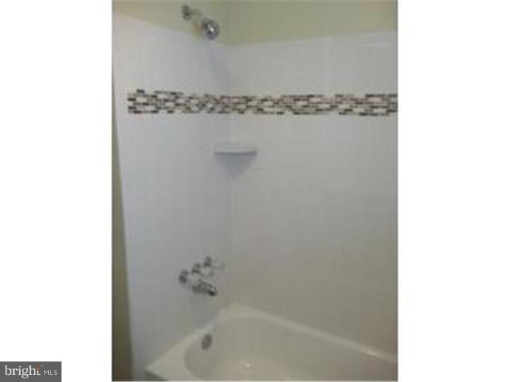 465 Dewey Road Bellmawr, NJ 08031 - Photo 11 of 21 Bathroom