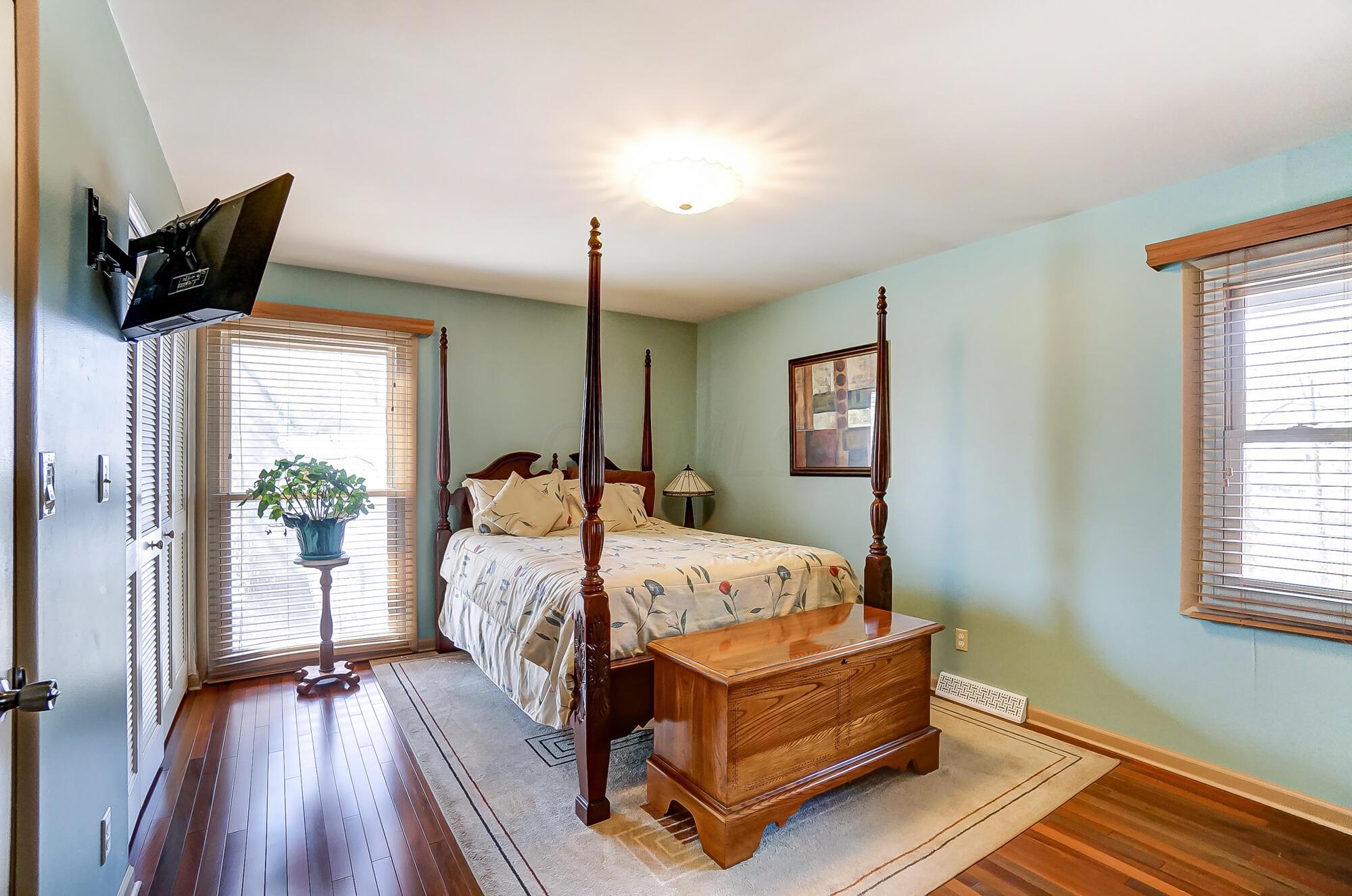 5944 Whitman Road Columbus, OH 43213 - Photo 21 of 67 024