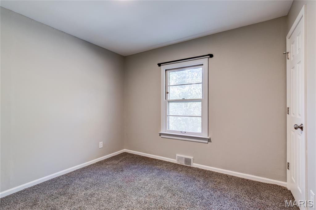 16460 Old Jamestown Road Florissant, MO 63034 - Photo 14 of 31