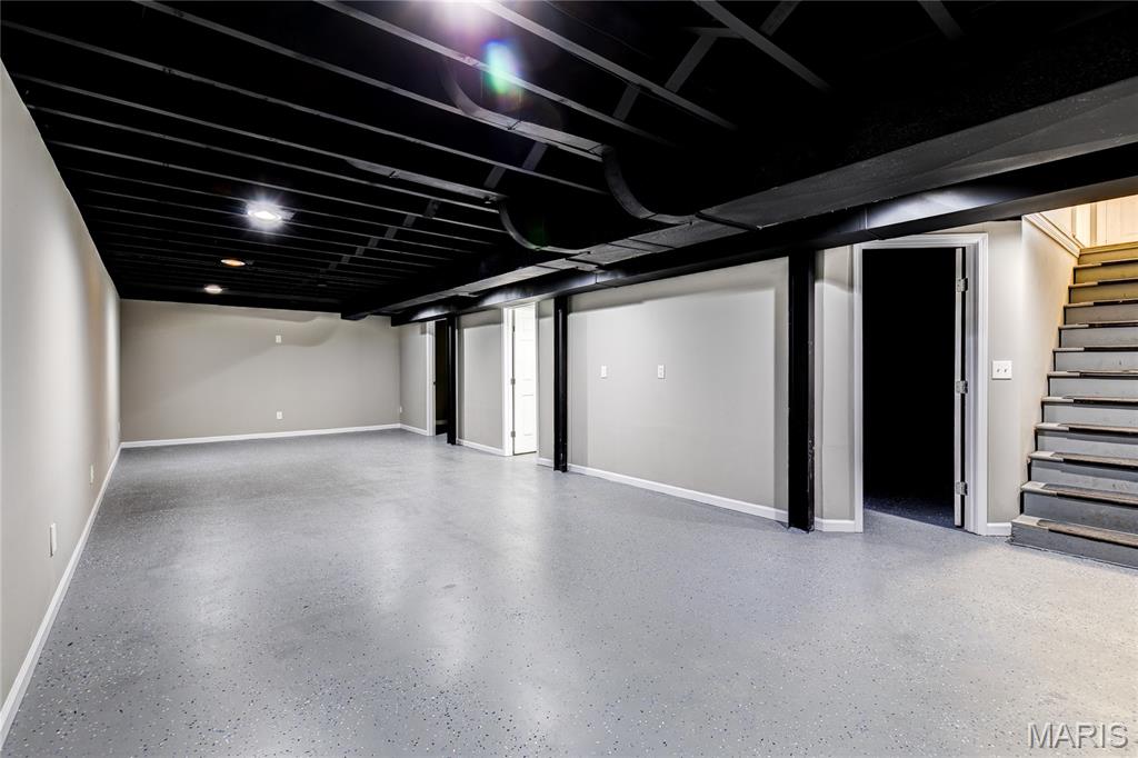 16460 Old Jamestown Road Florissant, MO 63034 - Photo 17 of 31