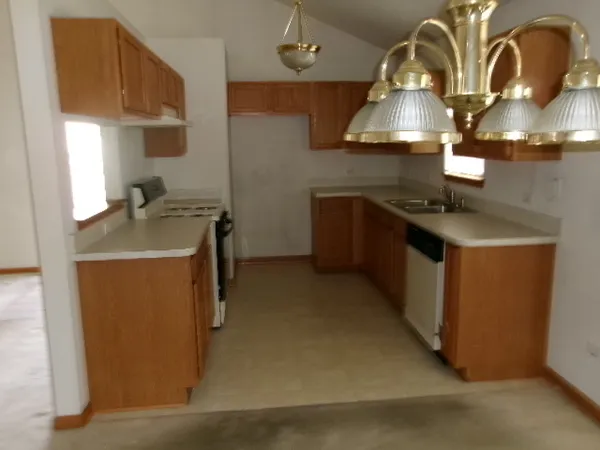 $229,900 | 1785 Willow Cir Drive, Unit 1785, Crest Hill, IL 60403