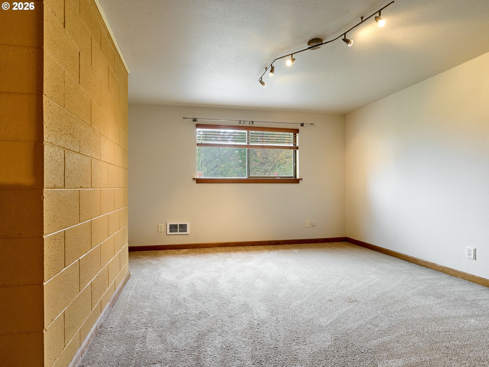 3780 Victor Point Road Northeast Silverton, OR 97381 - Photo 28 of 47 Gallery Image 28