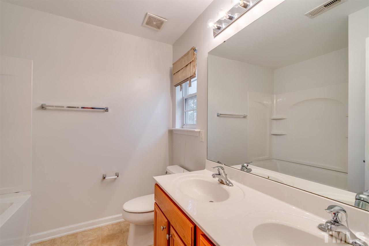 8012 River Watch Lane Raleigh, NC 27616 - Photo 14 of 20 Gallery Image 14