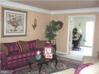 218 Robin Redbreast Road Newark, DE 19711 - Photo 3 of 6 Gallery Image 3