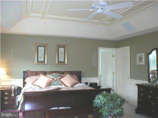 218 Robin Redbreast Road Newark, DE 19711 - Photo 4 of 6 Gallery Image 4