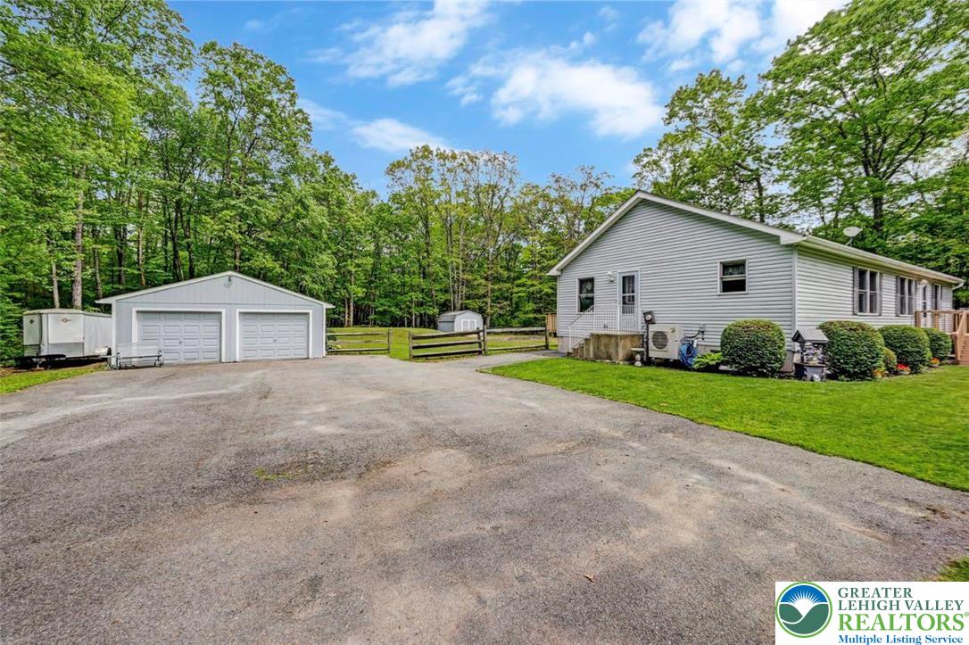 187 Wellington Road Stroudsburg, PA 18360 - Photo 8 of 58 Paved Parking w/ 2 Car Garage