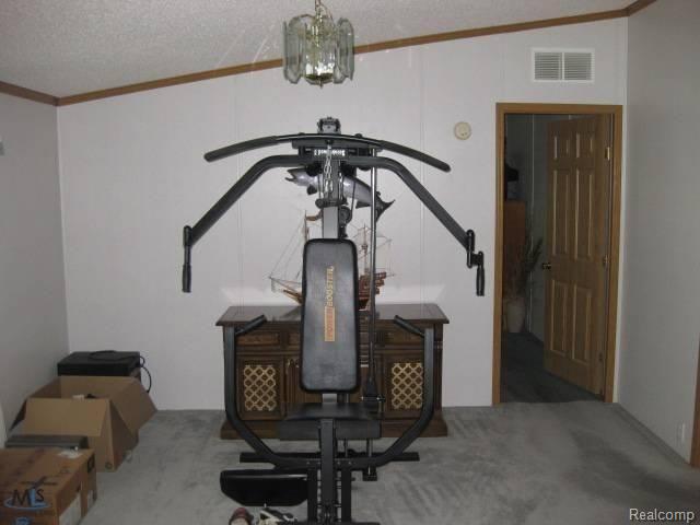 8379 Short Road Columbus, MI 48063 - Photo 8 of 17 s8.jpg