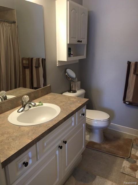 5351 Brookemonte Circle Rochester, MI 48306 - Photo 14 of 18