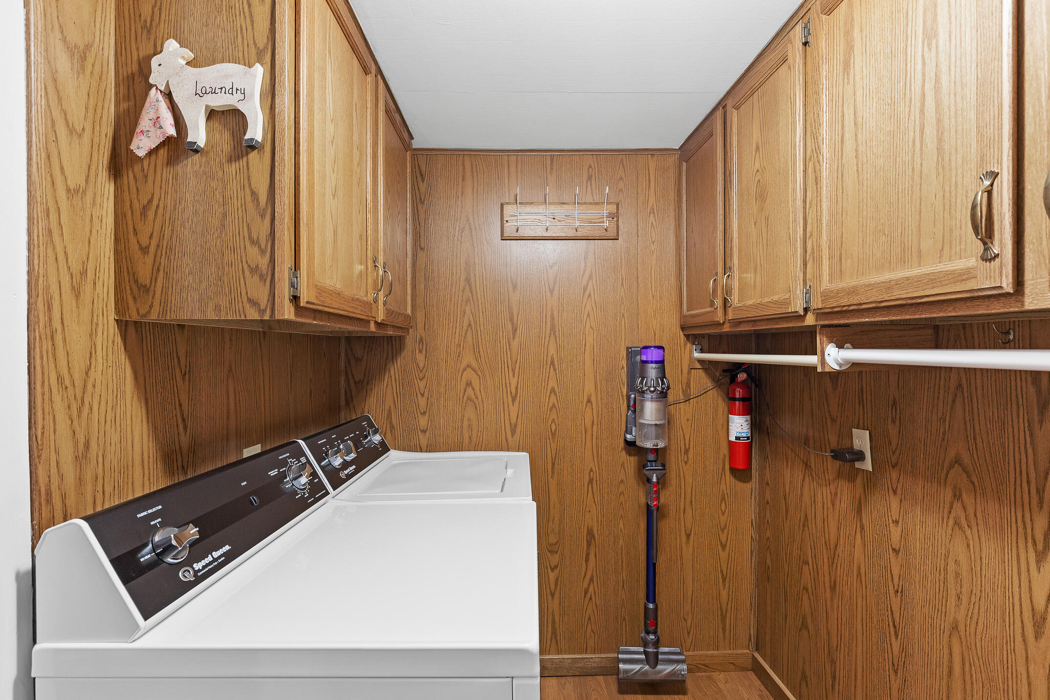 184 Old County Road Ringgold, GA 30736 - Photo 11 of 50 Laundry Room