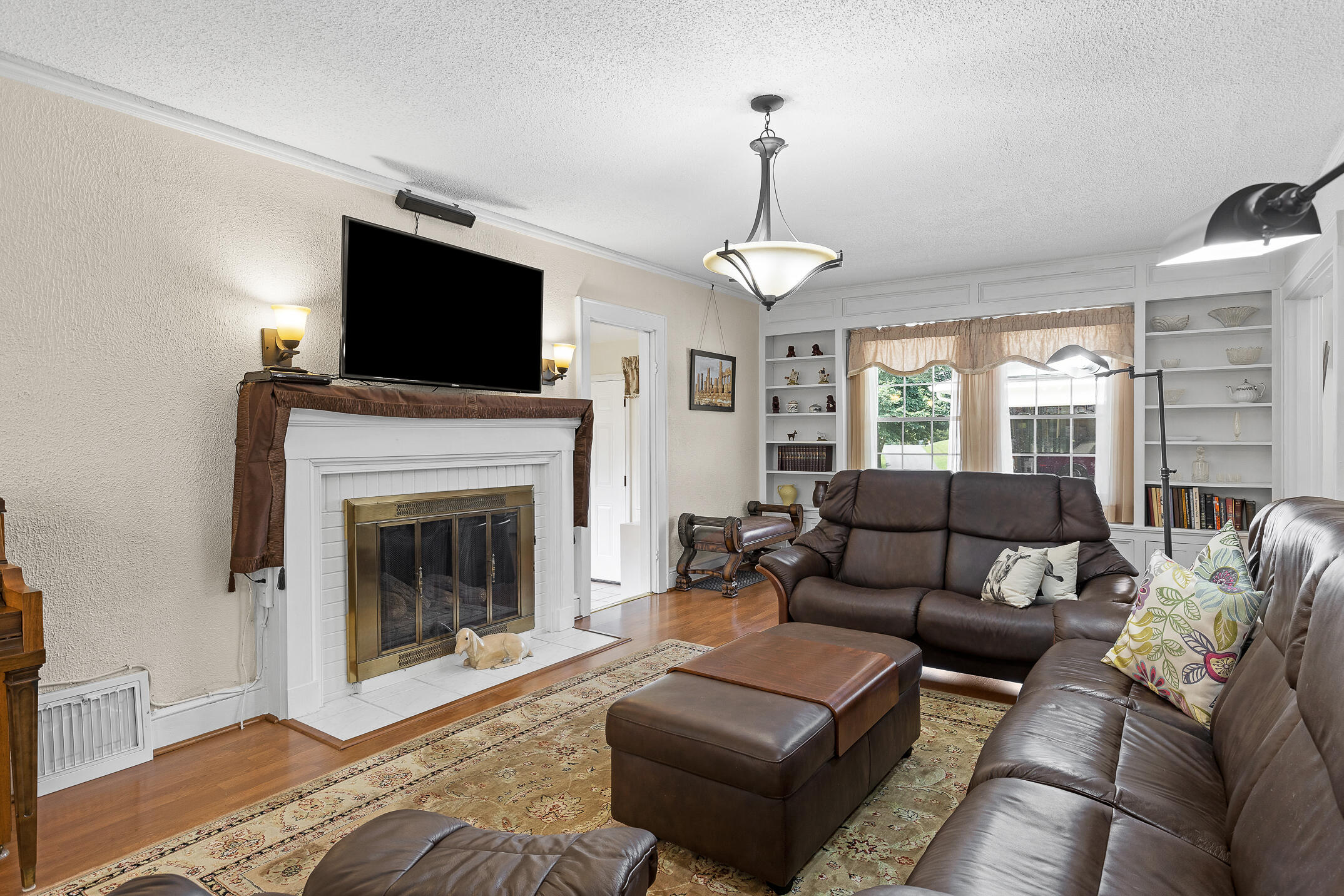 184 Old County Road Ringgold, GA 30736 - Photo 15 of 50 Living Room