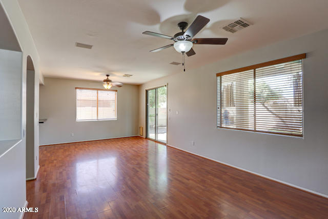 21586 Greenway Road Maricopa, AZ 85138 - Photo 11 of 52 11