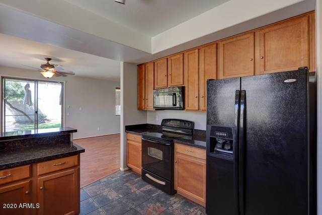 21586 Greenway Road Maricopa, AZ 85138 - Photo 18 of 52 18