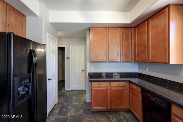 21586 Greenway Road Maricopa, AZ 85138 - Photo 19 of 52 19