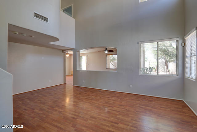 21586 Greenway Road Maricopa, AZ 85138 - Photo 6 of 52 06