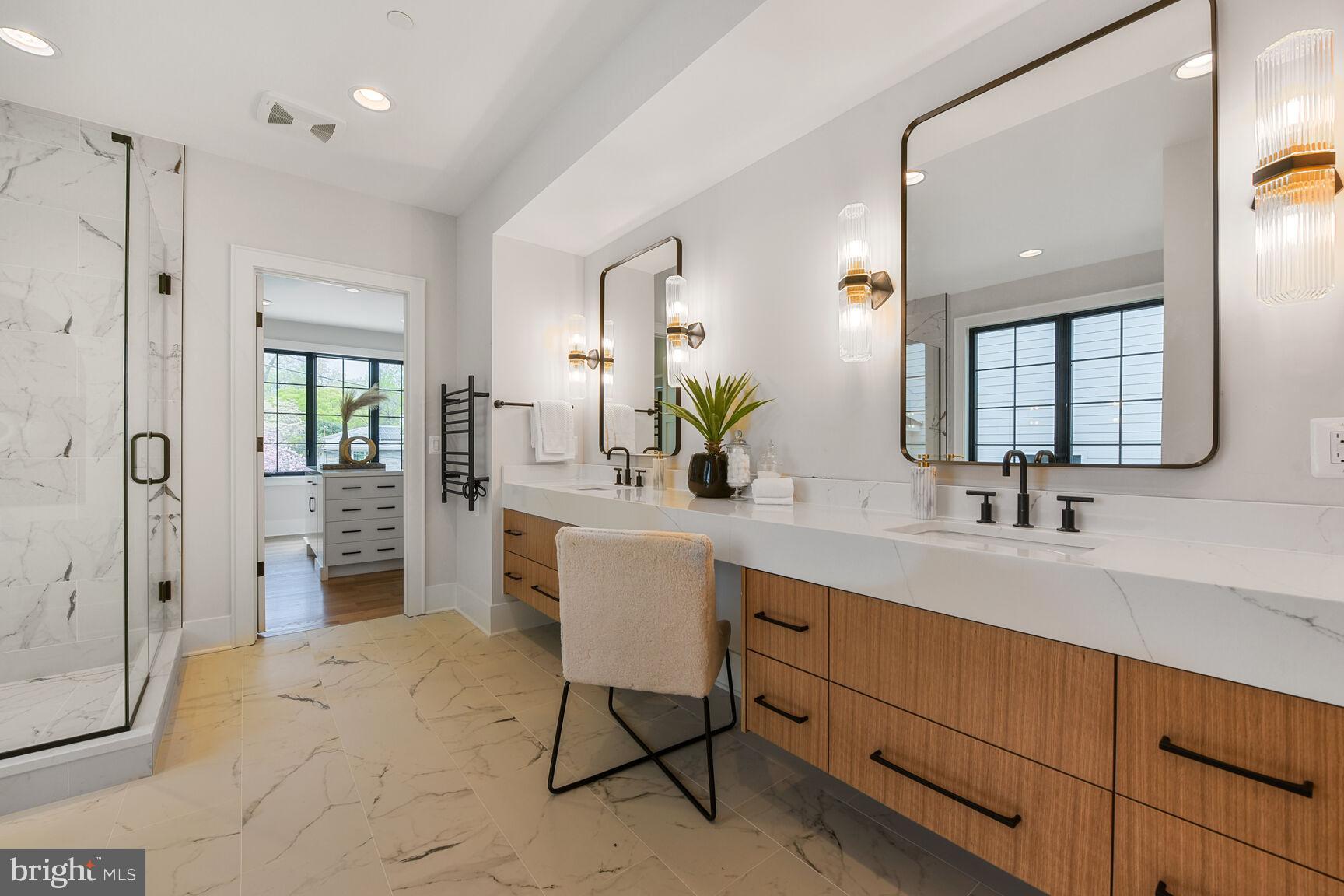 7200 Millwood Road Bethesda, MD 20817 - Photo 7 of 9 Primary bathroom
