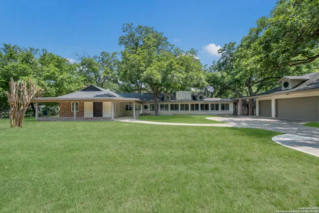 $1,475,000 | 123 Serene Creek Lane, McQueeney, TX 78123
