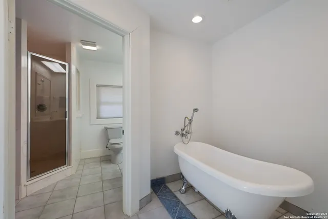 $1,475,000 | 123 Serene Creek Lane, McQueeney, TX 78123