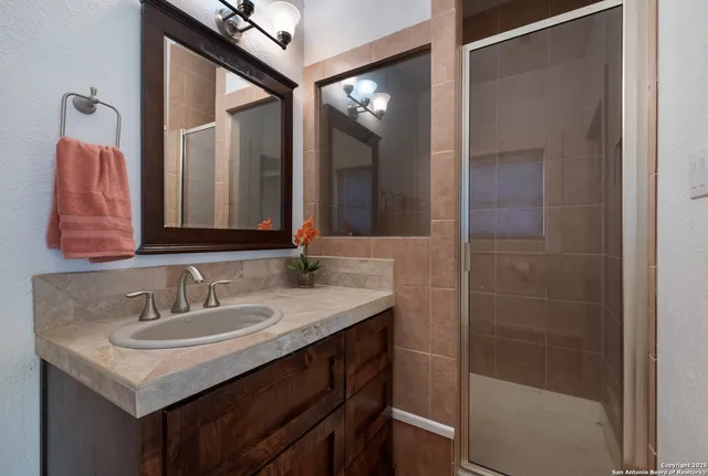 $1,475,000 | 123 Serene Creek Lane, McQueeney, TX 78123