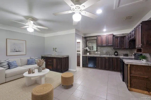 $1,475,000 | 123 Serene Creek Lane, McQueeney, TX 78123