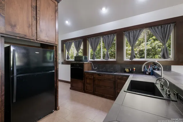 $1,475,000 | 123 Serene Creek Lane, McQueeney, TX 78123