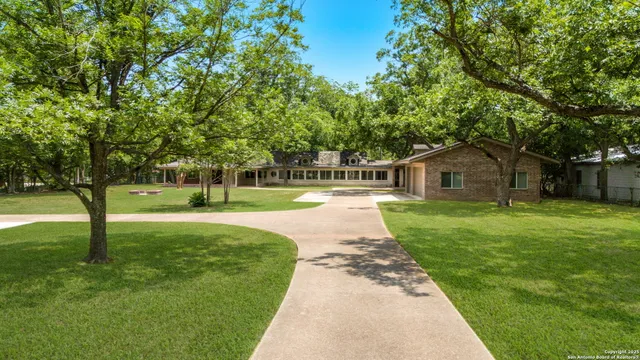 $1,475,000 | 123 Serene Creek Lane, McQueeney, TX 78123