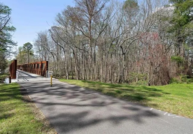 $125,000 | 405 Yaupon Drive, Mandeville, LA 70471