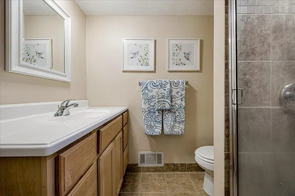 $169,000 | 6621 Poplar Woods Circle South, Unit 5, Germantown, TN 38138