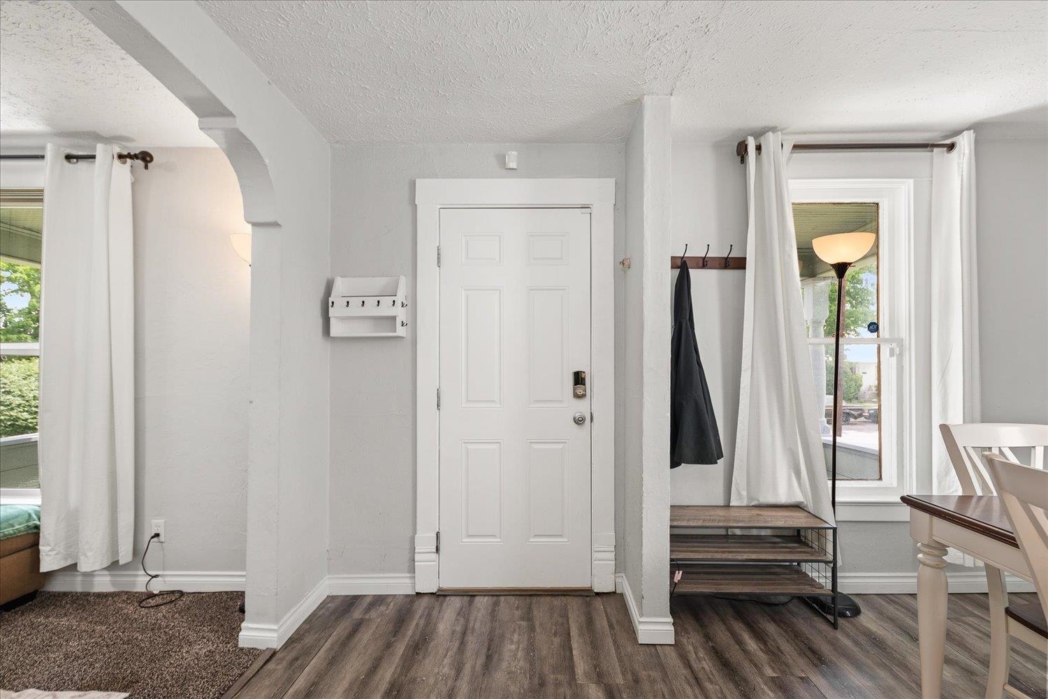 427 East Glass Avenue Spokane, WA 99207 - Photo 5 of 29