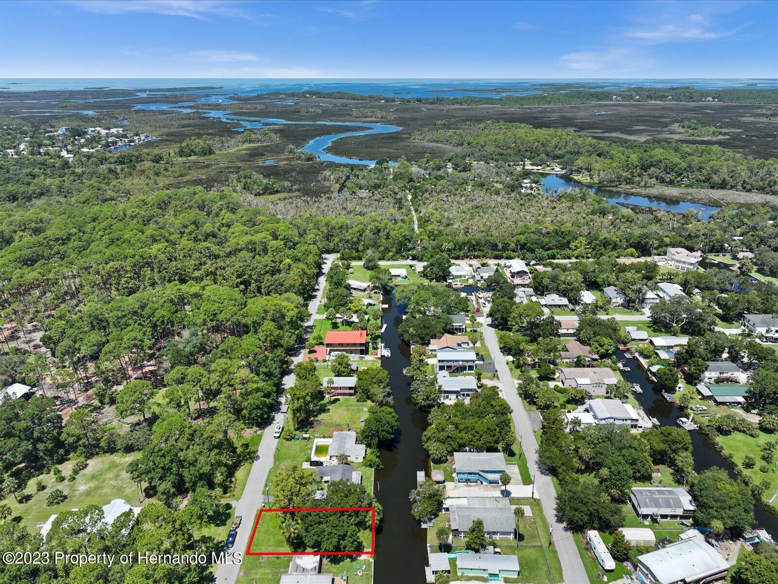 6049 Colony Circle Weeki Wachee, FL 34607 - Photo 3 of 17