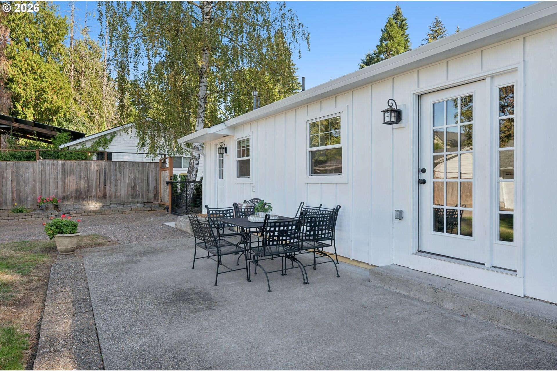 7403 Southwest Mapleleaf Street Portland, OR 97223 - Photo 31 of 44 Gallery Image 31