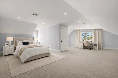 $3,395,000 | 4 Peartree Lane, Wayland, MA 01778