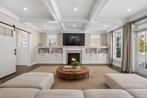 $3,395,000 | 4 Peartree Lane, Wayland, MA 01778