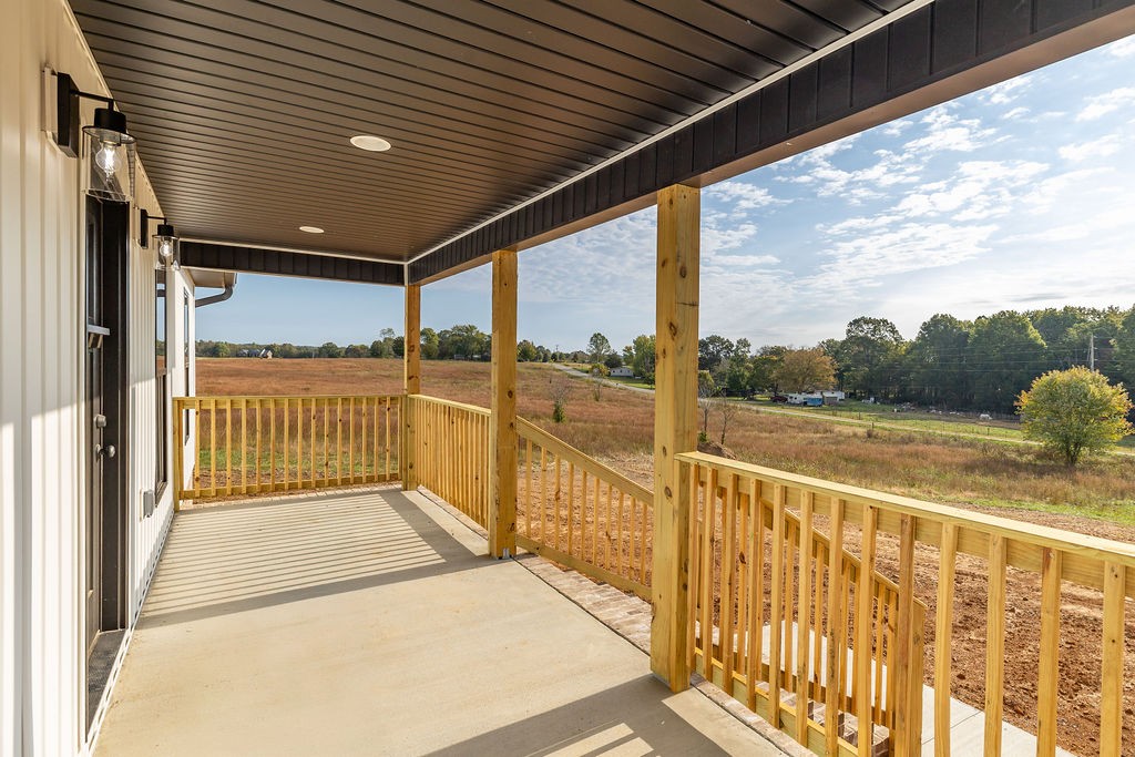 193 North Old Military Road Summertown, TN 38483 - Photo 4 of 27
