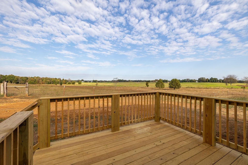 193 North Old Military Road Summertown, TN 38483 - Photo 6 of 27