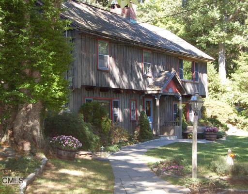 a front view of house