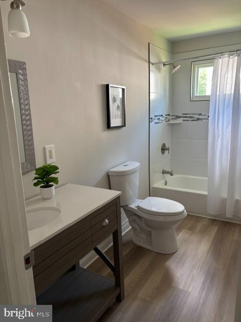 4625 Hawksbury Road Pikesville, MD 21208 - Photo 7 of 9 hall bath