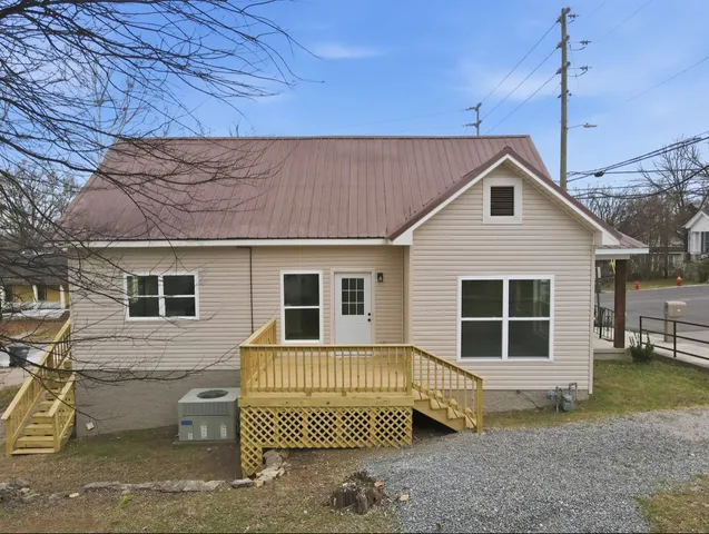 $249,900 | 301 Bellview Avenue North, Fayetteville, TN 37334