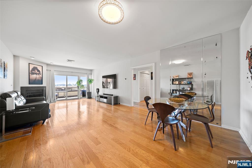 300 Gorge Road, Unit 62 Cliffside Park, NJ 07010 - Photo 5 of 31