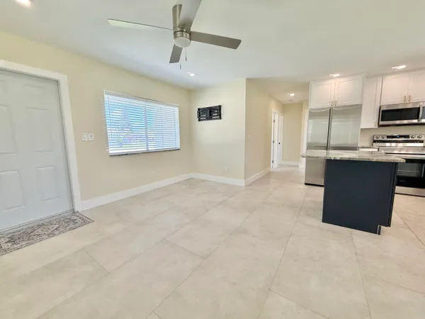 $2,200 | 8658 Southeast Anthion Way, Hobe Sound, FL 33455