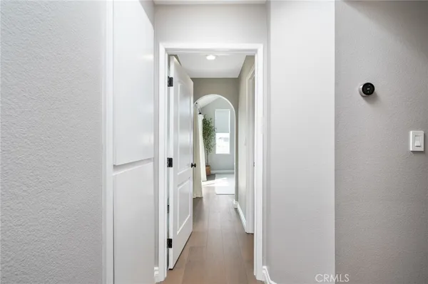 $1,499,000 | 1300 12th Street, Unit E, Manhattan Beach, CA 90266
