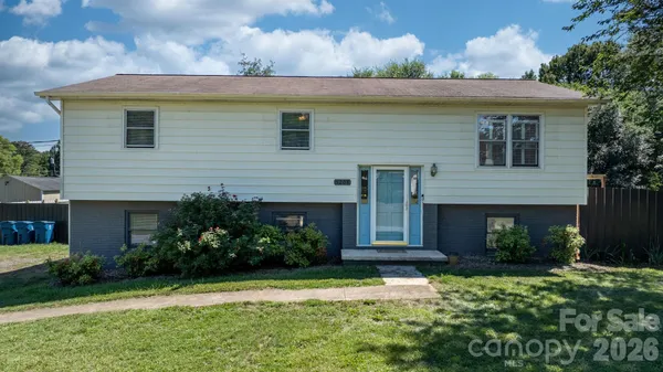 $264,900 | 5208 West Piedmont Circle, Conover, NC 28613
