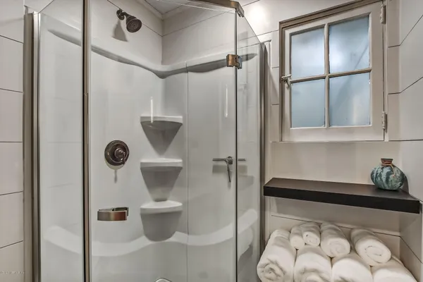 $1,800 | 4050 McGirts Boulevard, Jacksonville, FL 32210