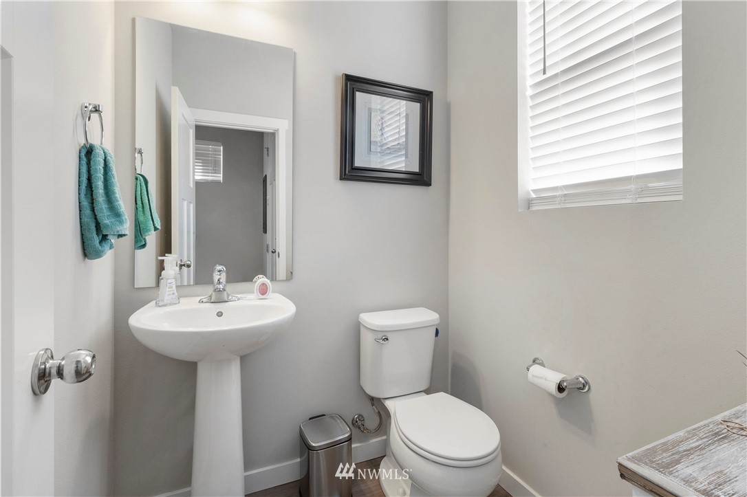 1919 Mayes Road Southeast Lacey, WA 98503 - Photo 9 of 28 Gallery Image 9