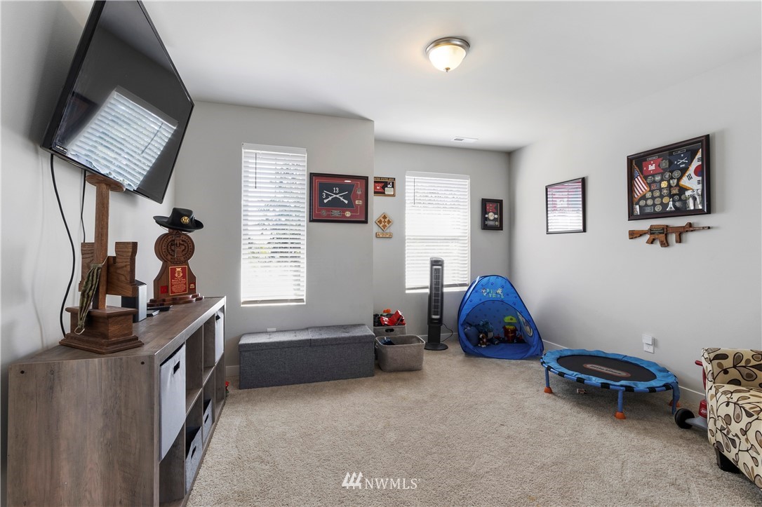 1919 Mayes Road Southeast Lacey, WA 98503 - Photo 10 of 28 Gallery Image 10