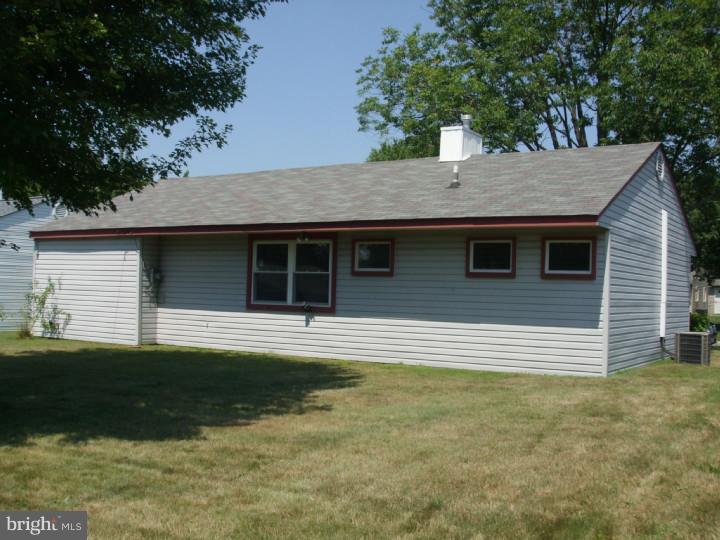 606 Auburn Road Fairless Hills, PA 19030 - Photo 2 of 17 Exterior Back
